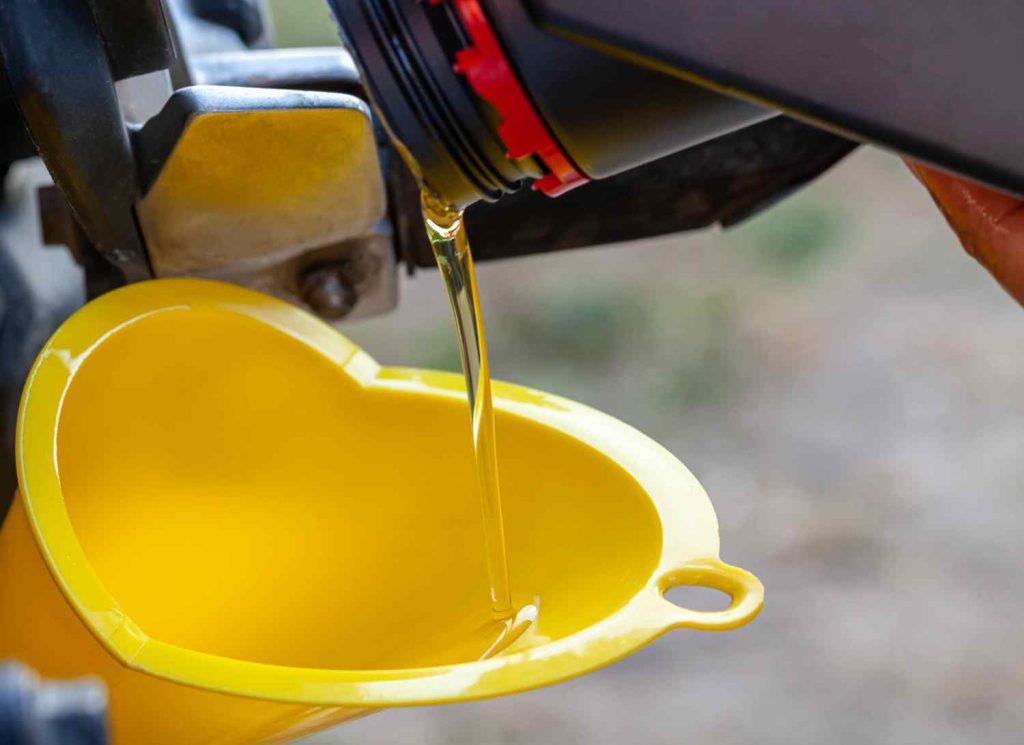 HYDRAULIC OIL SYSTEM